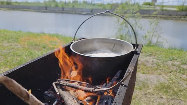 Рыбалка на платных прудах в Саратове. Загородный клуб "Березина речка"