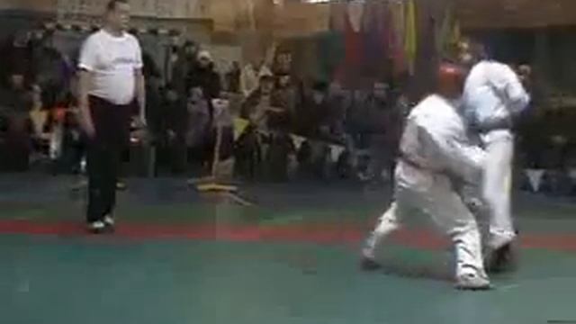 Армейский рукопашный бой.vk.flv