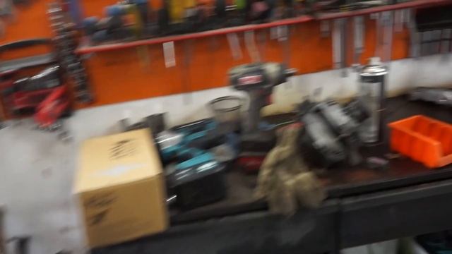 Toyota Wish Замена генератора Б/У на Б/У