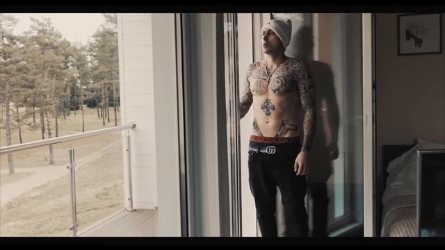 Красное дерево - осень 2018