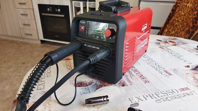 Сварочный полуавтомат Elitech син жк 120