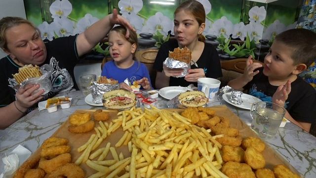 мукбанг, отметили день рождения папы без папы🤷♀️