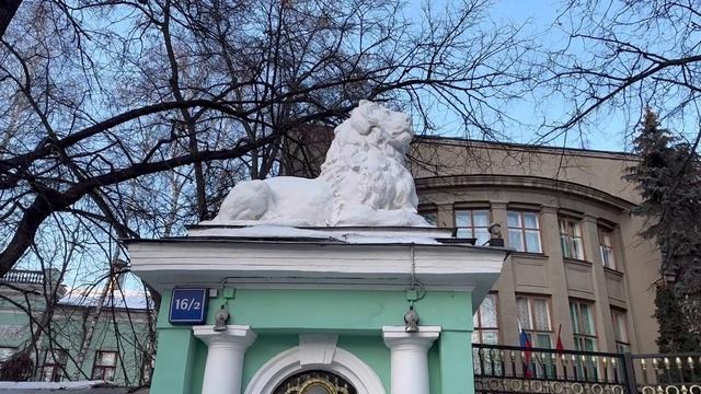 Чем еще может удивить Пречистенка в Москве? Посмотрим вместе