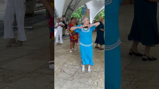 ☀️Пошла жара, на танцплощадке горячо  #сокольники #dance #танцплощадка