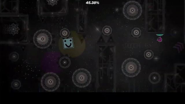 тонн 618 с кликами в Geometry Dash