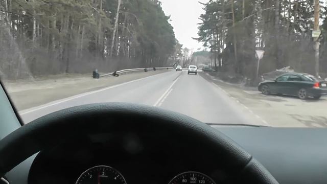 Уаз Патриот виляет по дороге. ПОДРУЛИВАНИЯ