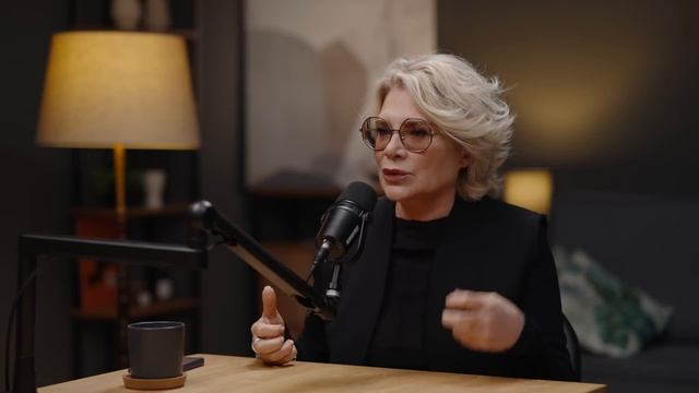 «С харизмой не рождаются!» Лина Арифулина: о харизме, работе с артистами, и страхе перед сценой