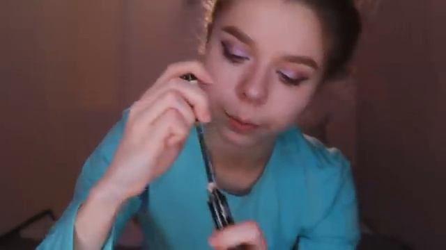 АСМР ТЫ НОЧУЕШЬ У МЕНЯ забота и макияж от подруги (ролевая игра)