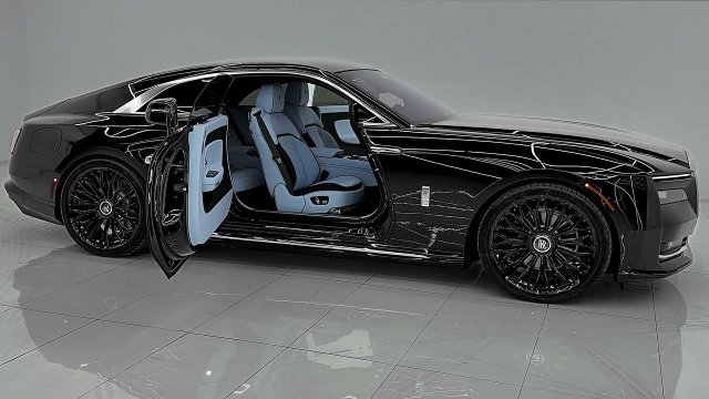 Rolls-Royce Spectre (2025) - Wonderful Wild Luxury Coupe
