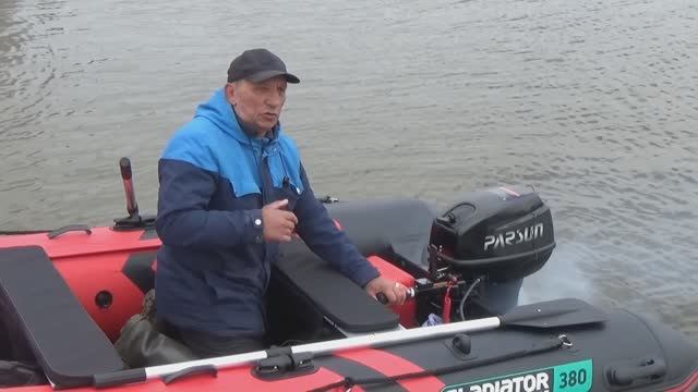 Гладиатор 380    Моя первая в жизни лодка
