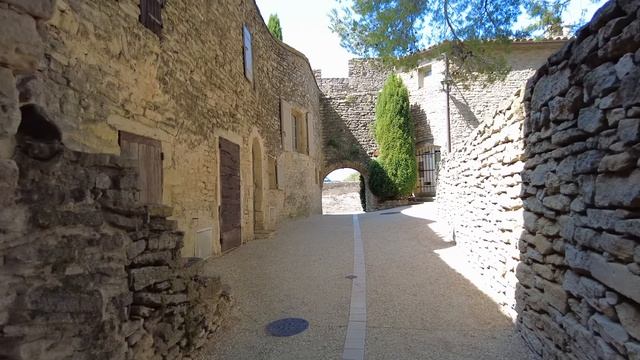 Гулт ФРАНЦИЯ - Красивая средневековая деревня в Провансе - Пешая экскурсия