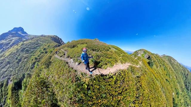 Поход от вершины курорта Красная Поляна до Розы Пик в босоногой обуви (Insta360 HDR)