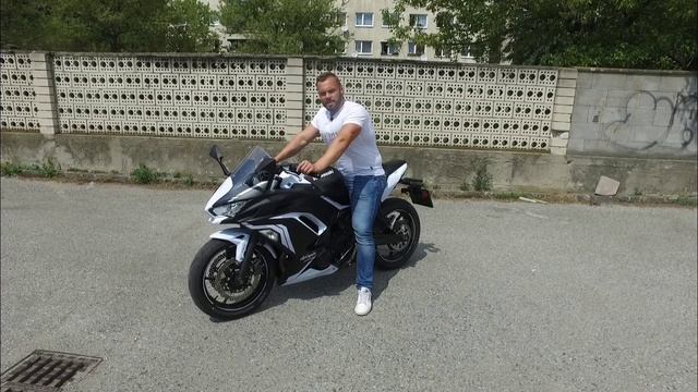 Test Kawasaki Ninja 650 2020