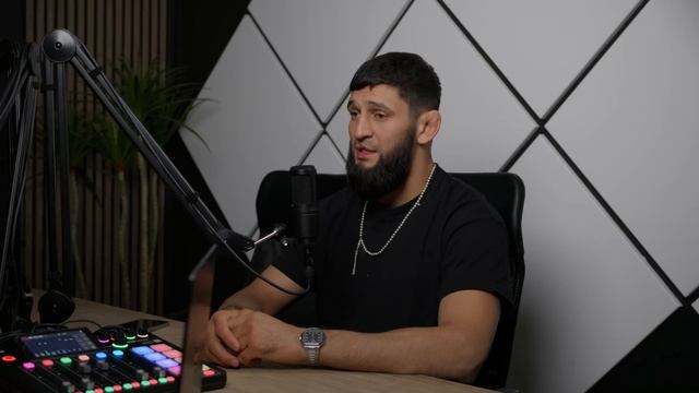 HUSTLE SHOW #21 - ADAM ZUBA, KHAMZAT CHIMAEV (ENG SUBS)