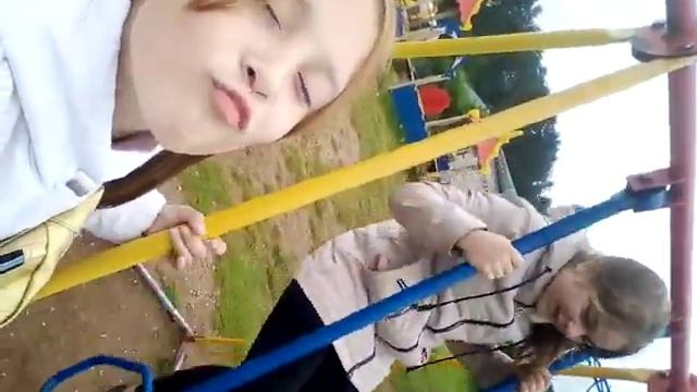 Ой упала вот это поворот❤️