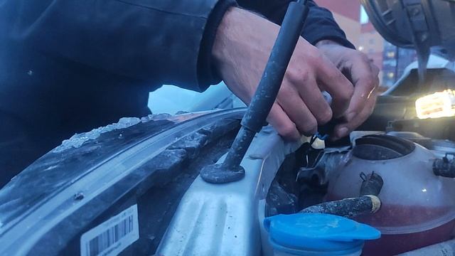 Chery Tiggo 4 Pro: замена ламп ближнего света