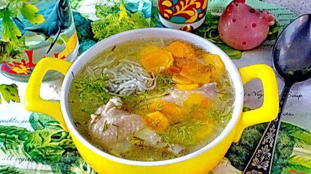 Куриный суп без картофеля с вермишелью