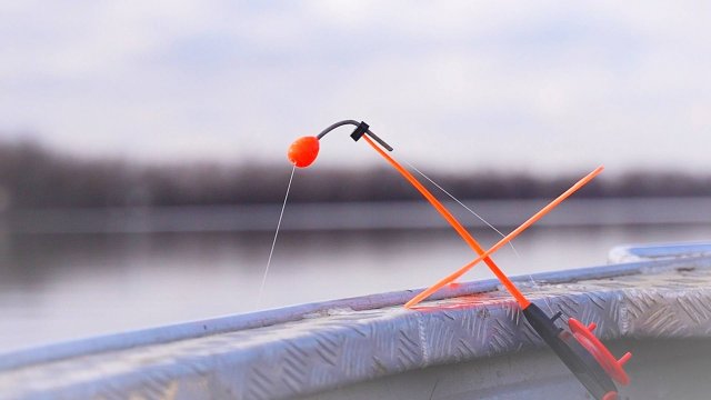 ЗИМНЯЯ РЫБАЛКА БЫВАЕТ И ТАКОЙ. ДЕНЬ ЛЕЩА. Январь месяц, а лёд не видно. Ловля зимнего леща.