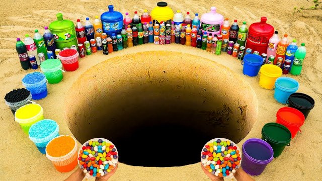 Гигантская Pepsi, Mirinda, Coca Cola, Fanta, 7up, Mtn Dew и другие газированные напитки