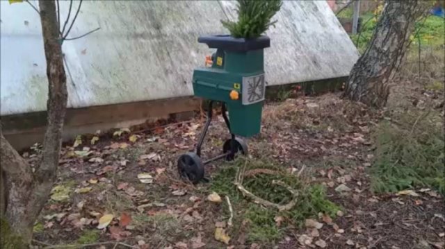 Садовый измельчитель с фрезой.