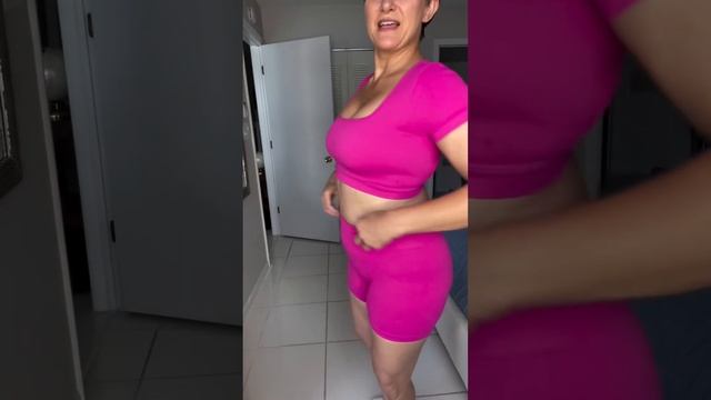 Curious Carly - Curvy Models, Plus Size Models Fashion!