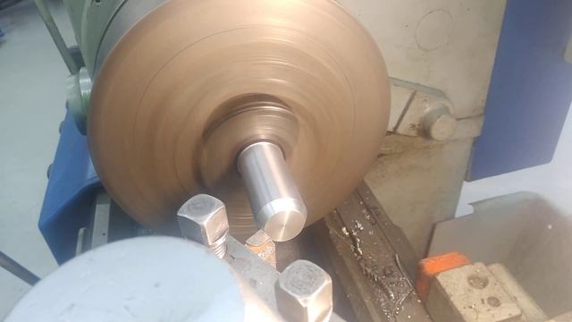 конус на токарном станке