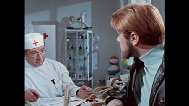 Приключения желтого чемоданчика (1970)