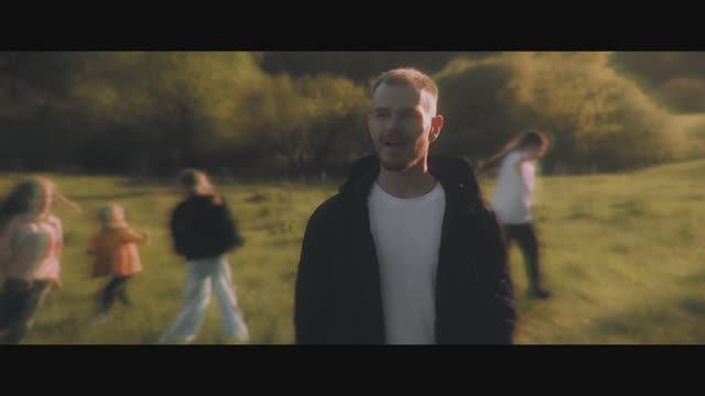 4K БАБКИНЫ ВНУКИ - СОЛОВЕЙ I ПРЕМЬЕРА КЛИПА 2024 (feat CORAZóN LatíNO)