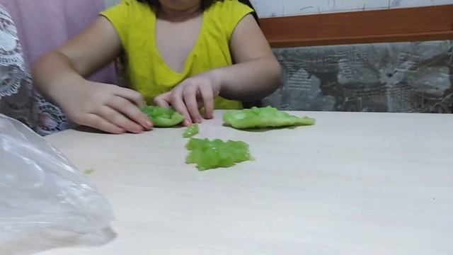 ЭКСПЕРИМЕНТ ЗАМОРОЗКА СЛАЙМА/ НЕСКОЛЬКО ЧАСОВ В МОРОЗИЛКЕ😱😱😅😱😱