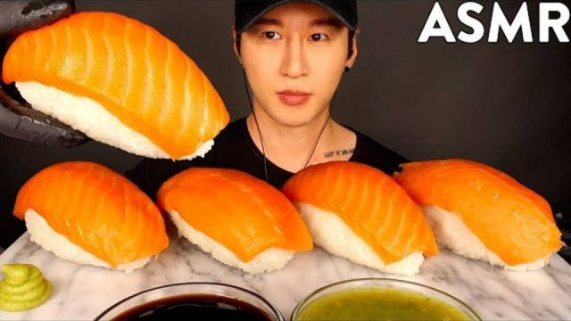 ГОТОВЛЮ И КУШАЮ ГИГАНТСКИЕ СУШИ ИЗ ЛОСОСЯ #asmr #асмр #суши #сашими #лосось