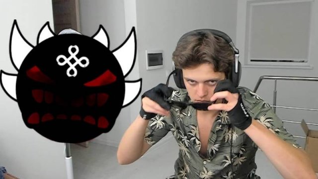РВЁМ друг друга НА КУСКИ! Я и ИНСЕЙН демоны... (Последнее видео)