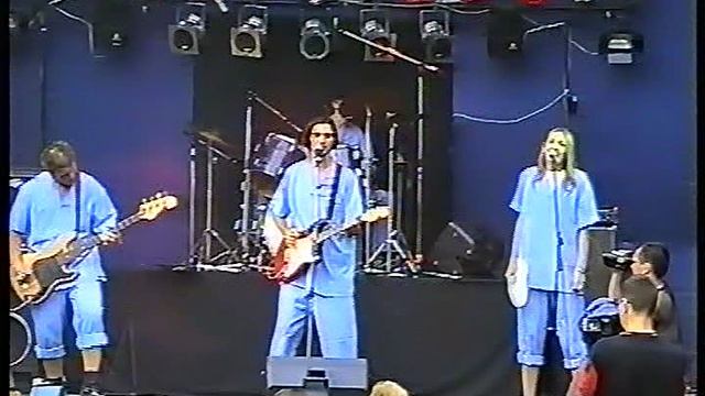 Сергей Животов - Live - 15.08.2002г. Летняя сцена