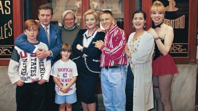 Сериал Дежурная аптека - 1 сезон 11 серия / Farmacia de guardia