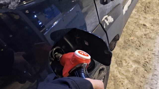 Нива Тревел, расход бензина...