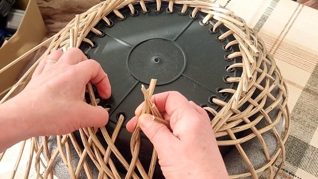 ШАР l КАШПО ИЗ РОТАНГА