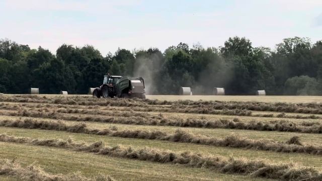 Решили устроить соревнования между водителями нашей сельхозтехники | МТЗ не перестает разочаровывать