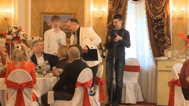 Поющий ведущий праздничных мероприятий