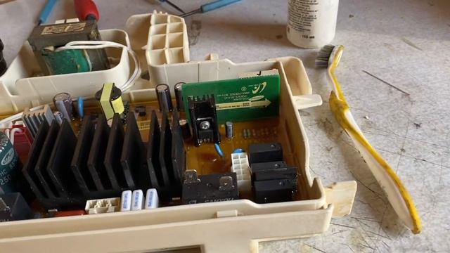 Стиральная машинка Samsung ошибка 5ud не стандартная поломка.