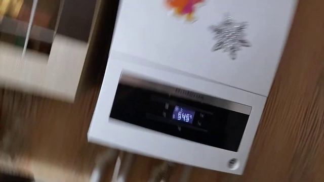 Газовый котёл отопления Buderus ( Будерус ) . Внешний осмотр и начало эксплуатации.