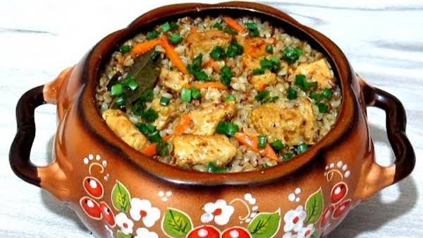 Гречка с мясом в горшочке: Простой рецепт для идеального ужина.
