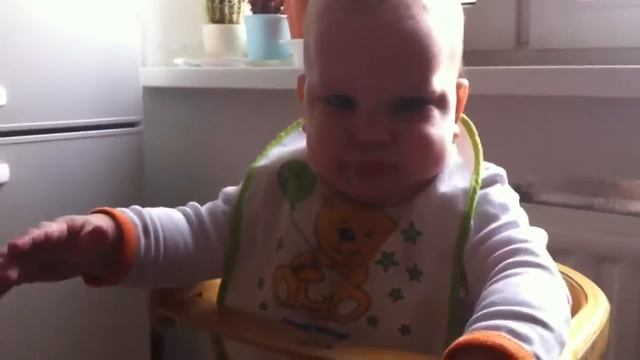 Как машина едет