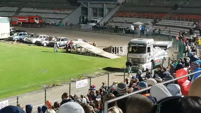 Шоу каскадеров