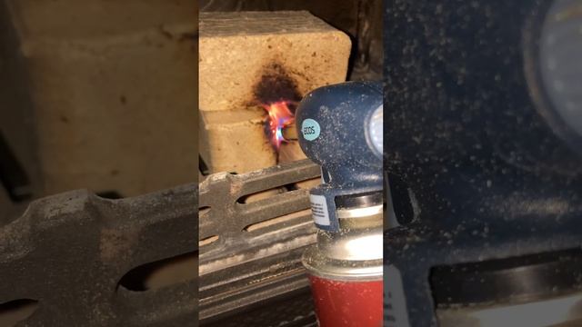 Розжиг топливных брикетов ruf. Легкий способ как затопить печь топливными брикетами