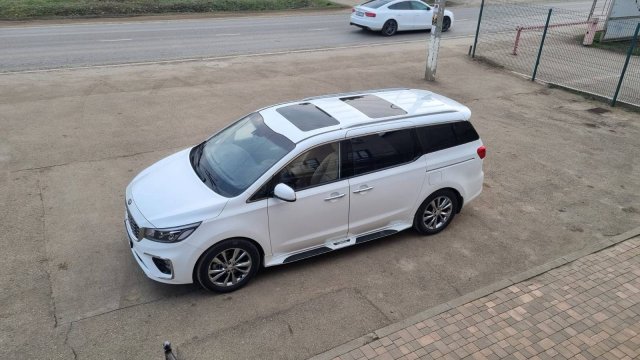 Kia Carnival 3 поколения после 2 лет эксплуатации в России.