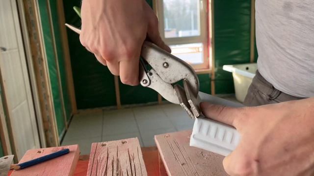 Оконный отлив. Как согнуть оконный отлив.