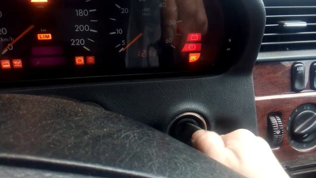 Интересная неисправность Мерседеса 202 1998г.в.