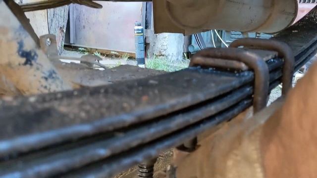 Как мы меняли рессоры на УАЗе