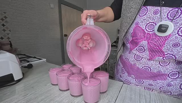 Пригласила мужа и попросила исправить..
