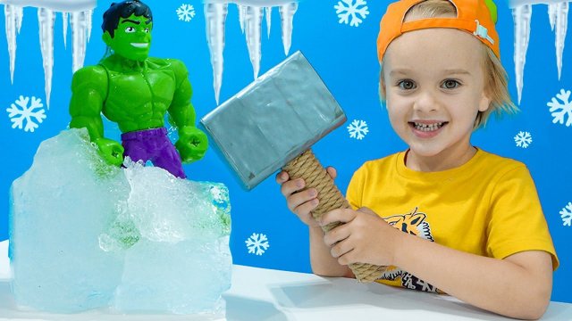 Влад и Ники. Челлендж с замороженными игрушками! Видео для детей.