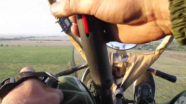 Полет на паралете, ручка управления " ласточкин хвост ".